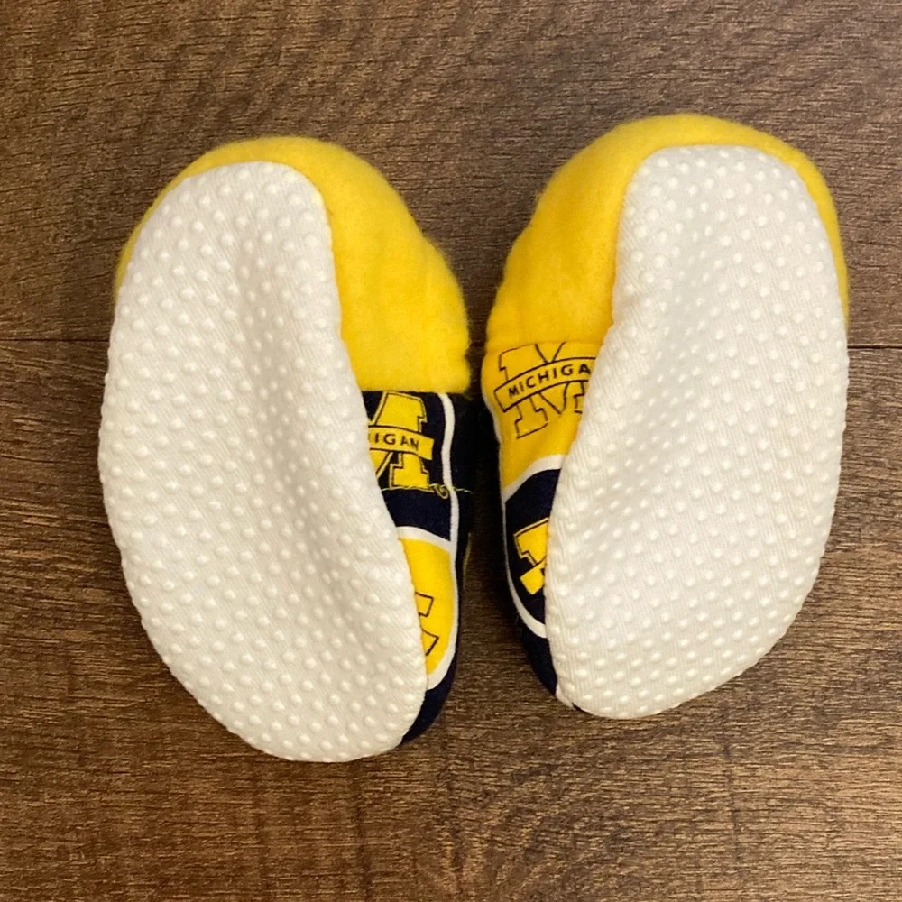 Michigan University of Michigan Baby Booties Crib Shoes Navy & Yellow Like New